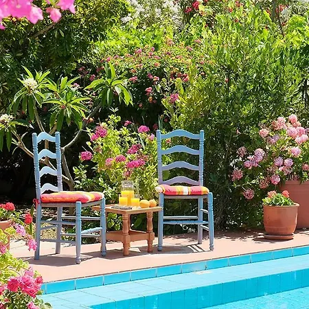 Cristina With Private Pool 150m To Beach