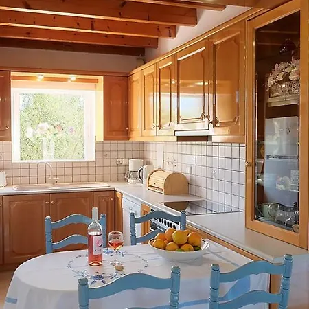 Cristina With Private Pool 150m To Beach Villa